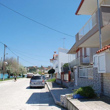 Marianna Apartments Nea Roda Luaran gambar