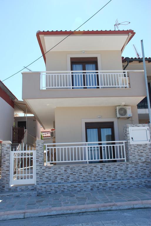Marianna Apartments Nea Roda Luaran gambar