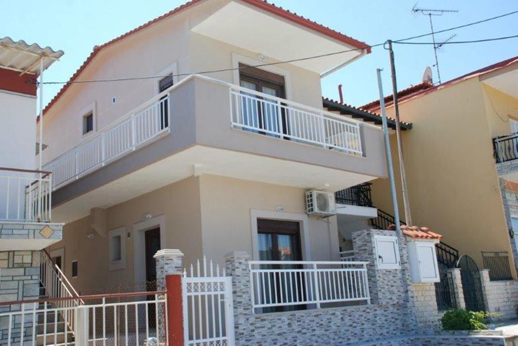 Marianna Apartments Nea Roda Luaran gambar